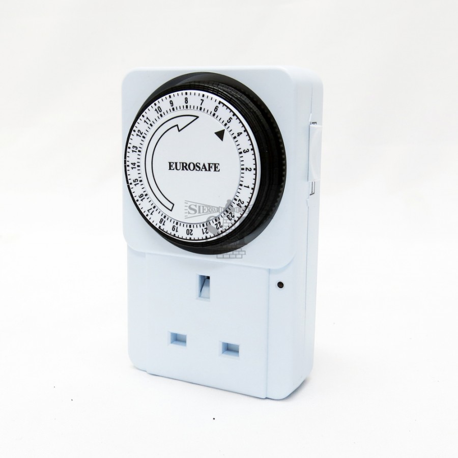 EUROSAFE ES24HT 24hrs 13Amp Plug In Timer Switch (White)